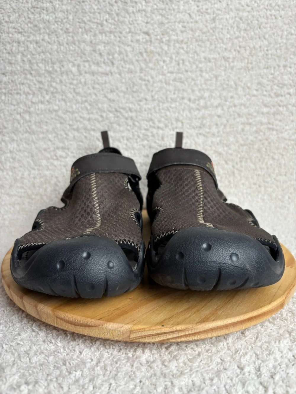 Crocs Sandals Mens 10 Brown Swiftwater Mesh Fisherman Deck Hiking Water Shoe
